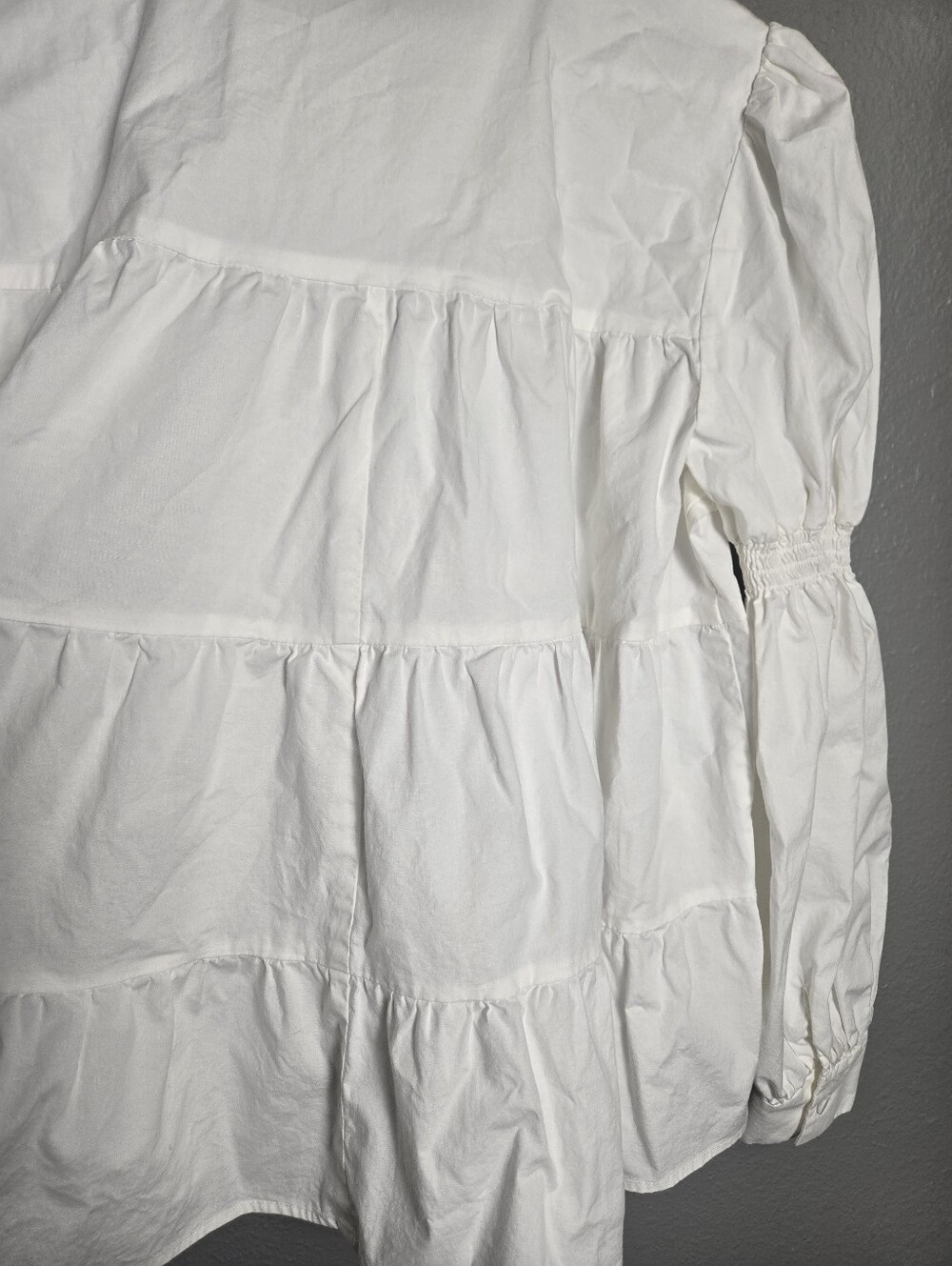 WAYF White Tiered Ruffle Blouse Size Medium - Picture 11 of 16